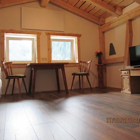 Daire Gaestehaus Stadle Sankt Anton am Arlberg